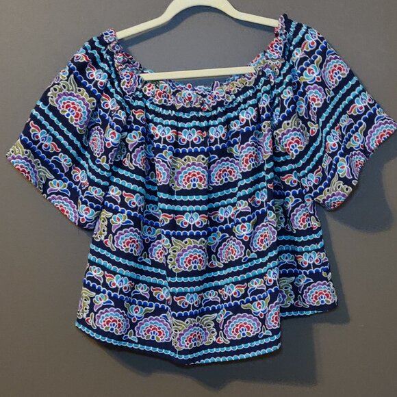 Romeo & Juliet Couture Embroidered On Or Off The Shoulder Top SIZE MEDIUM - Picture 9 of 9